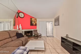 Photo #6: 6340035 Listing 