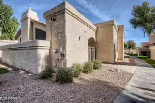 Photo #3: 6340102 Listing