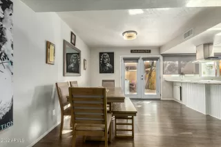 Photo #4: 6340296 Listing