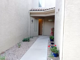 Photo #5: 6340463 Listing