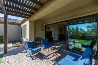 Photo #6: 6340570 Listing