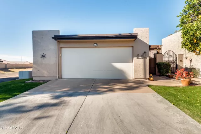 MLS: 6340723 Condo For Sale