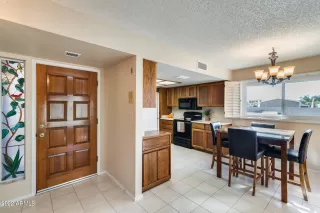 Photo #3: 6340723 Listing