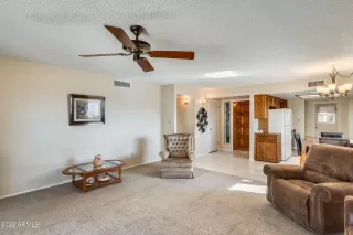 Photo #6: 6340723 Listing