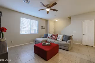 Photo #4: 6340860 Listing