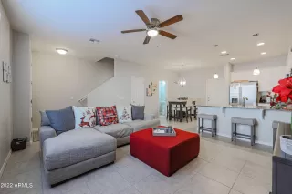 Photo #5: 6340860 Listing