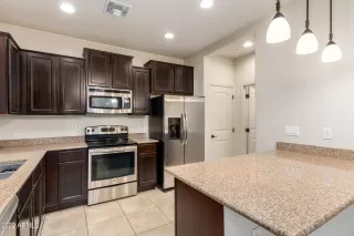 Photo #3: 6341133 Listing