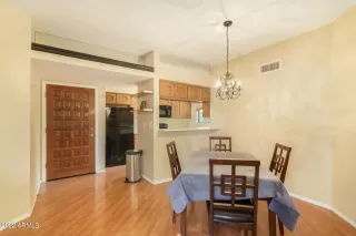 Photo #3: 6341273 Listing