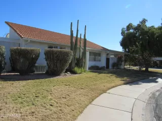 Photo #5: 6341471 Listing