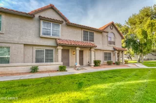 Photo #5: 6341486 Listing