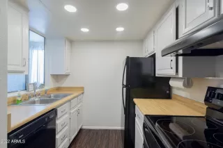 Photo #2: 6341613 Listing