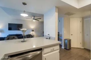 Photo #6: 6341742 Listing