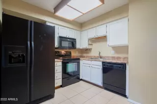 Photo #5: 6341764 Listing