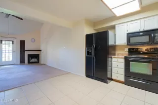 Photo #6: 6341764 Listing