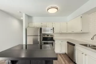 Photo #2: 6341765 Listing 