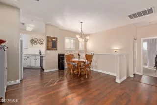 Photo #5: 6341830 Listing 