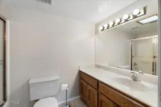 Photo #6: 6342201 Listing