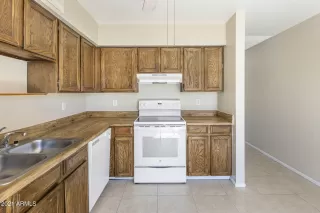 Photo #6: 6342545 Listing