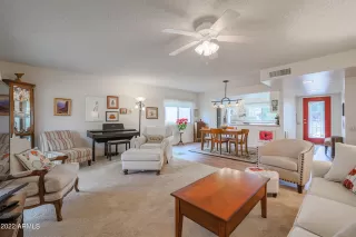 Photo #5: 6342599 Listing