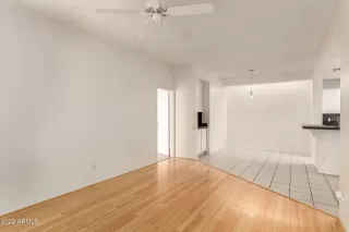 Photo #6: 6342612 Listing