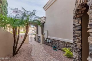 Photo #2: 6342621 Listing