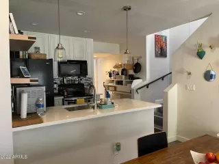 Photo #4: 6342990 Listing 