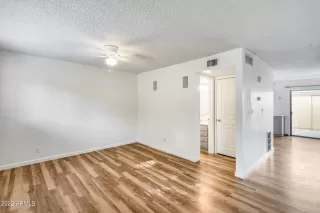 Photo #2: 6343071 Listing