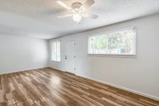 Photo #4: 6343071 Listing