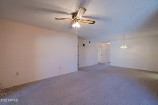 Photo #6: 6343124 Listing