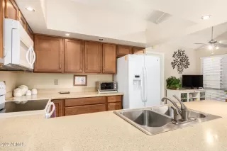 Photo #6: 6343235 Listing