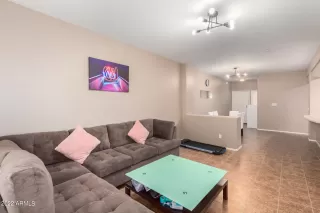 Photo #6: 6343394 Listing