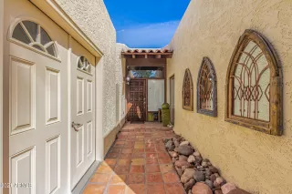 Photo #3: 6343497 Listing