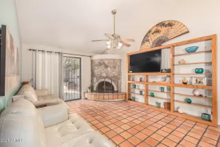 Photo #5: 6343497 Listing