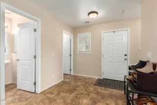 Photo #6: 6343729 Listing