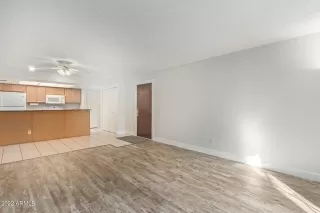 Photo #4: 6343800 Listing 