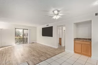 Photo #5: 6343800 Listing 