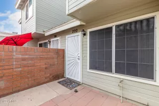 Photo #2: 6343938 Listing 