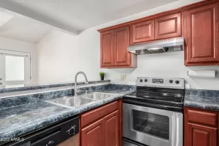 Photo #4: 6343938 Listing 