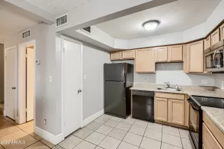 Photo #3: 6344077 Listing