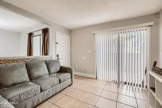 Photo #5: 6344077 Listing