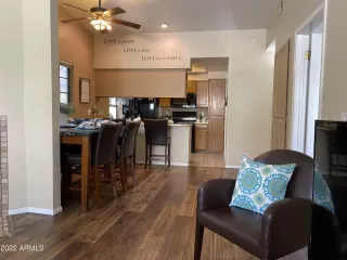 Photo #5: 6344138 Listing