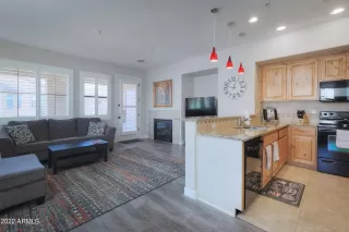 Photo #2: 6344378 Listing 