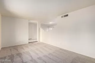 Photo #5: 6344818 Listing 