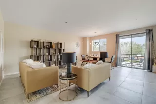 Photo #6: 6345064 Listing