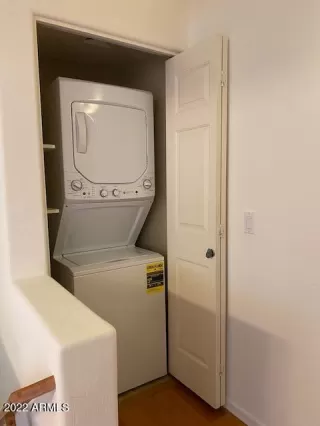 Photo #4: 6345100 Listing