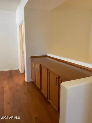 Photo #5: 6345100 Listing