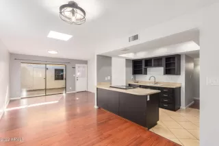 Photo #6: 6345182 Listing