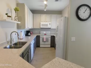 Photo #2: 6345200 Listing 