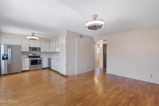 Photo #6: 6345441 Listing