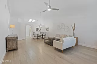 Photo #2: 6345932 Listing